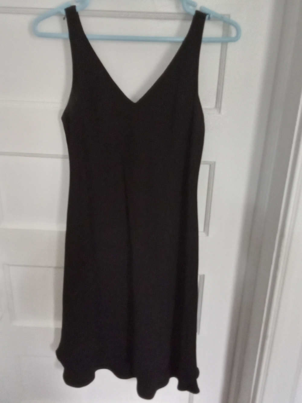Jones New York Black V-Neck Midi Slip Dress